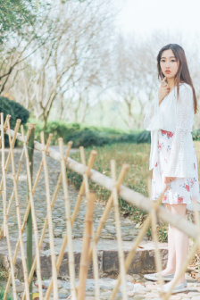 女友小莉的刺激暴露经历